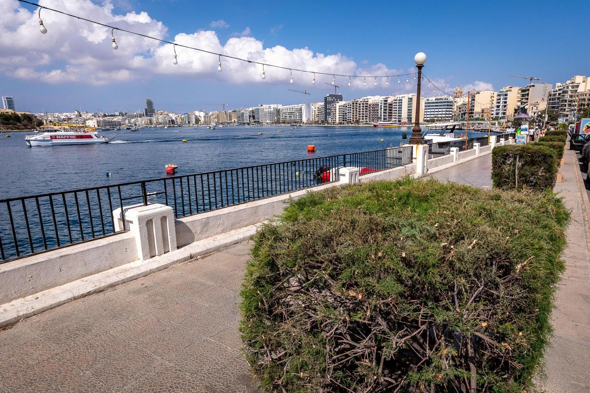 3 Floors Villa On Promenade 4 Bedrooms 3 Bathrooms Sliema Exterior photo